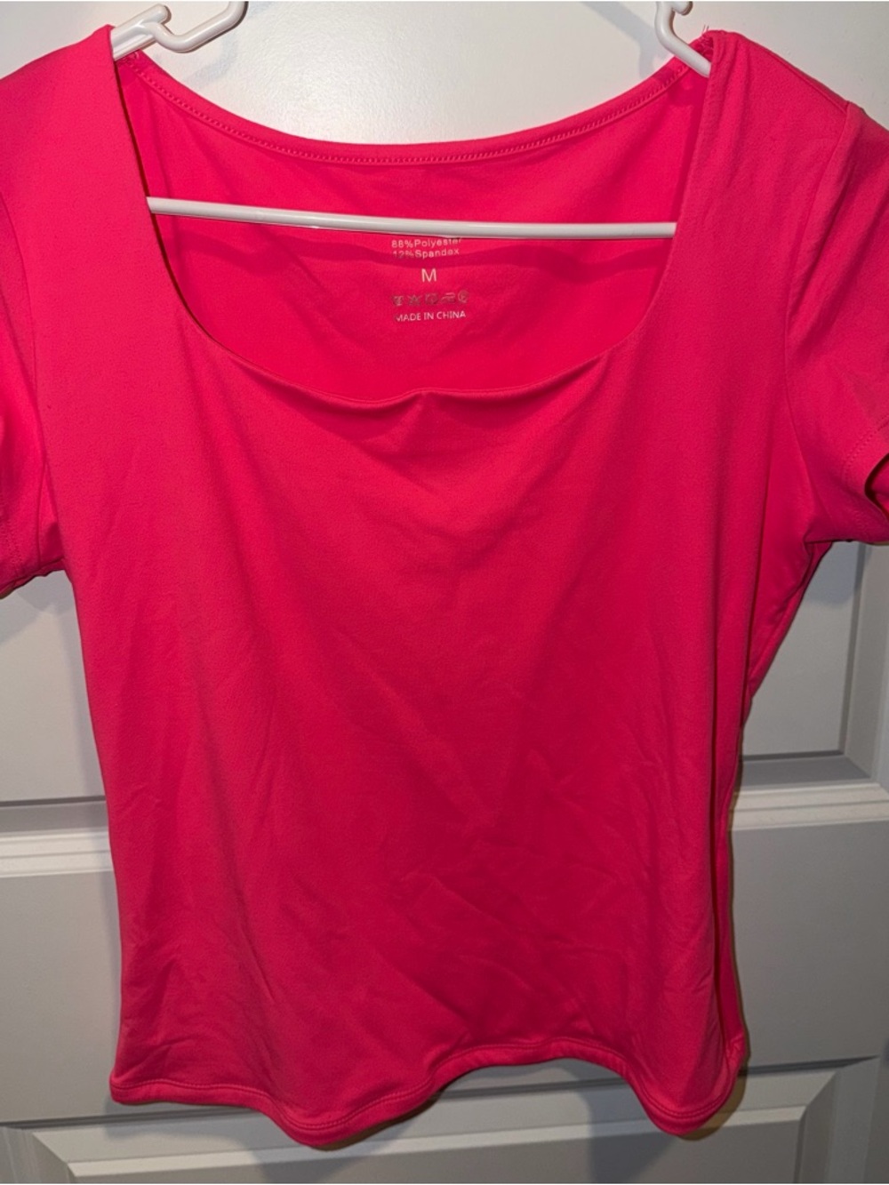 Women’s Scoop Neck Tee in Hot Pink